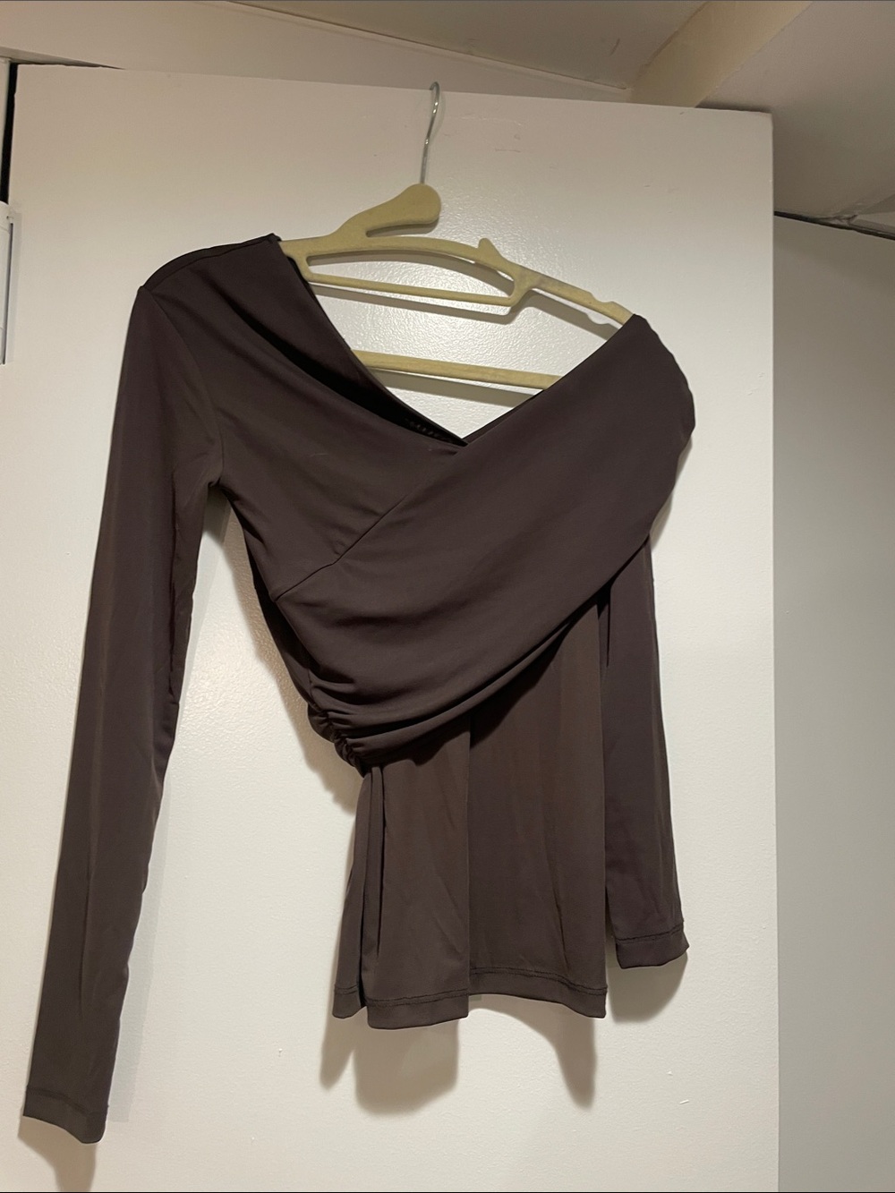Zara Off-Shoulder Long Sleeve Top - Dark Brown